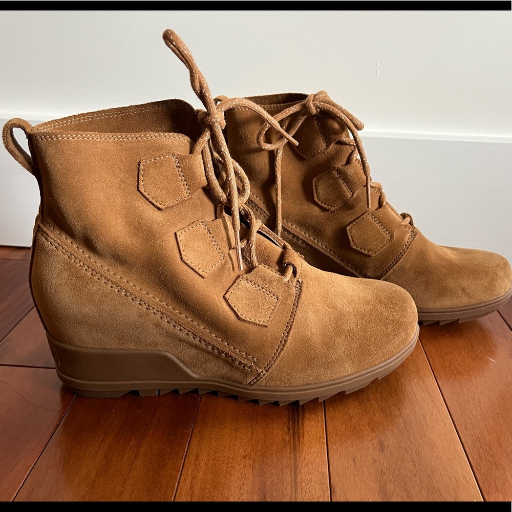 Sorel evie lace